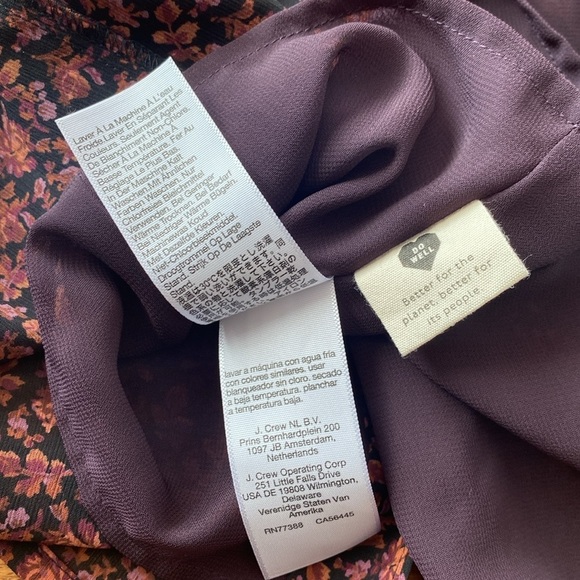 Madewell (Re)sourced Georgette Smocked-Cuff Button-Front Top in Orchard Floral - Picture 16 of 16